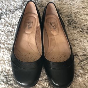 LIFE STRIDE ( soft system) Size 8